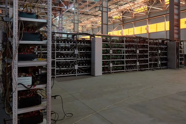 Bitcoin mining farm